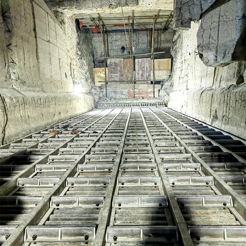 Jalur pengedap keluli tahan haba